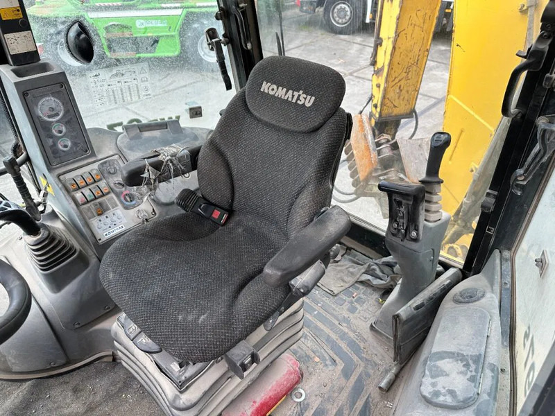 Экскаватор-погрузчик Komatsu WB97S-5E0: фото 12