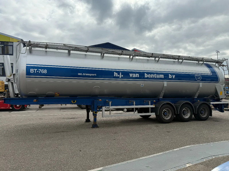 LAG 61000 LITER, TUV TILL 10-07-2026 - Полуприцеп-цистерна: фото 2 LAG 61000 LITER, TUV TILL 10-07-2026 - Полуприцеп-цистерна: фото 2