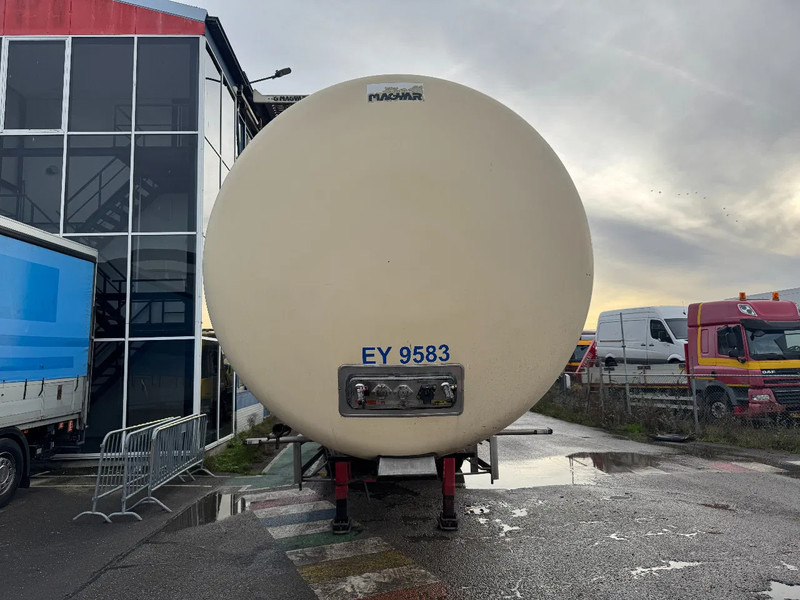 Magyar 3 COMPARTIMENTS BPW AXLES - Полуприцеп-цистерна: фото 2 Magyar 3 COMPARTIMENTS BPW AXLES - Полуприцеп-цистерна: фото 2