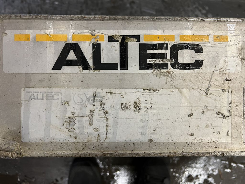 Altec OPRIJPLATEN (RAMPEN) 3,65 METER LANG - Навесное оборудование: фото 5 Altec OPRIJPLATEN (RAMPEN) 3,65 METER LANG - Навесное оборудование: фото 5