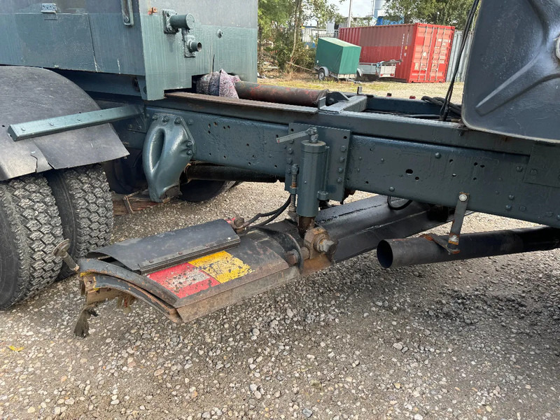 Грузовик-шасси Scania LB141 V8 6X2 HUB REDUCTION - FULL STEEL SUSP. - MANUAL GEAR: фото 11 Грузовик-шасси Scania LB141 V8 6X2 HUB REDUCTION - FULL STEEL SUSP. - MANUAL GEAR: фото 11