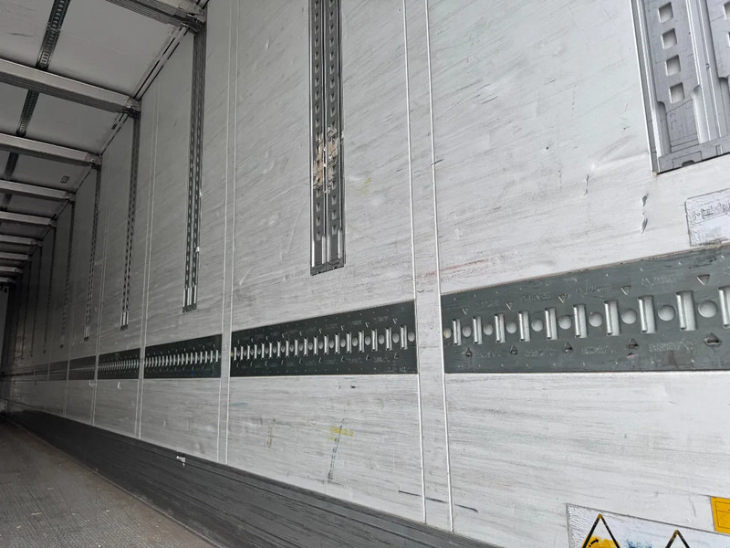 Полуприцеп-рефрижератор Schmitz Cargobull SCB*S3B + SLXi 300 THERMO KING D&E - DOPPELSTOCK: фото 10