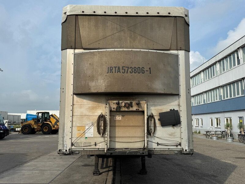 Schmitz Cargobull SCB*S3T 3 AXLE SCHMITZ + SLIDING ROOF - Тентованный полуприцеп: фото 2 Schmitz Cargobull SCB*S3T 3 AXLE SCHMITZ + SLIDING ROOF - Тентованный полуприцеп: фото 2