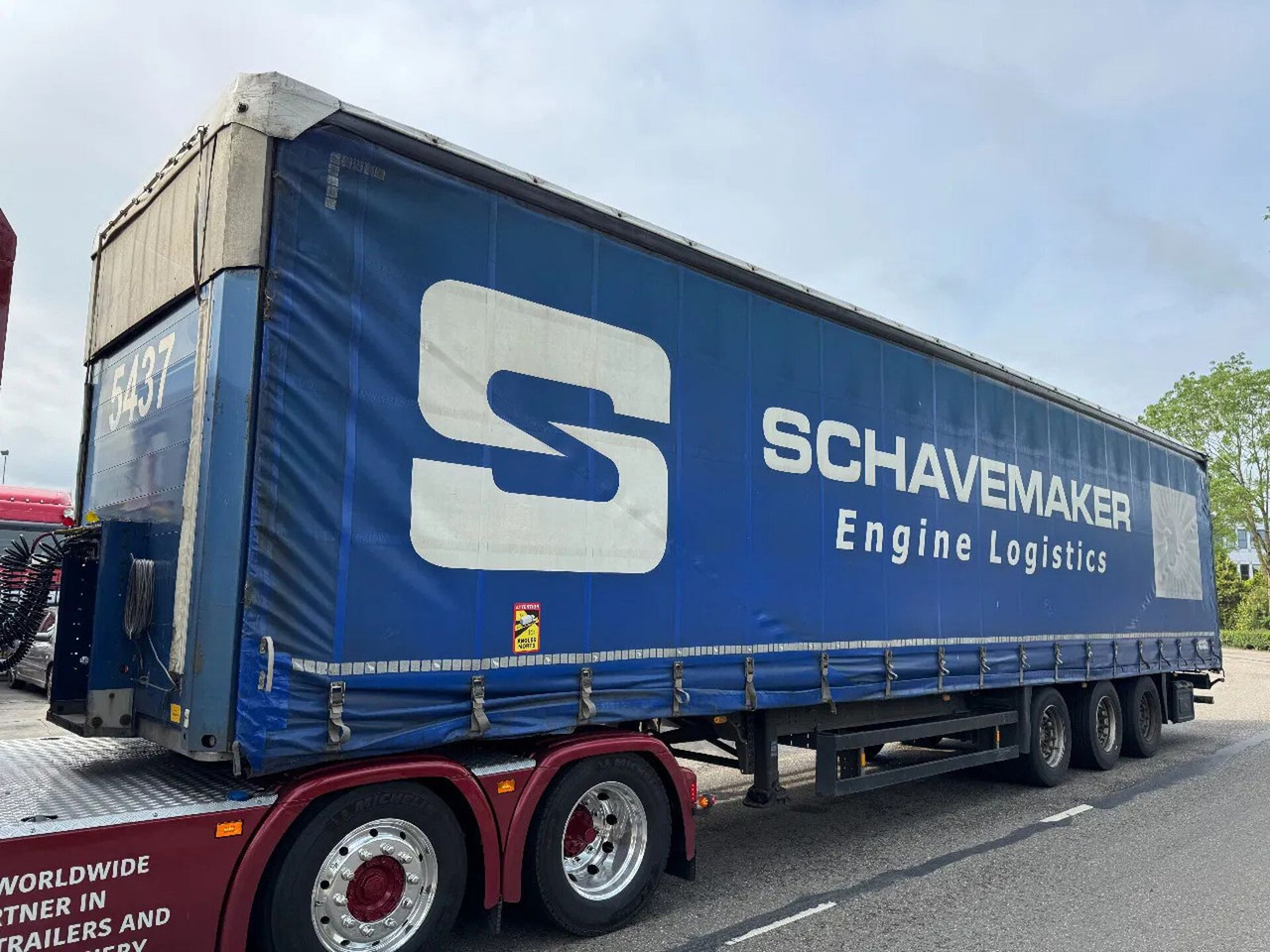 Schmitz Cargobull SCS 24/L - 3 AXLE SAF MEGA - Тентованный полуприцеп: фото 1 Schmitz Cargobull SCS 24/L - 3 AXLE SAF MEGA - Тентованный полуприцеп: фото 1
