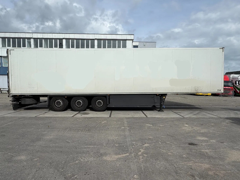 Schmitz Cargobull SKO 24 + THERMO KING SLX 300 D/E TÜV TILL 02-2026 - Полуприцеп-рефрижератор: фото 4 Schmitz Cargobull SKO 24 + THERMO KING SLX 300 D/E TÜV TILL 02-2026 - Полуприцеп-рефрижератор: фото 4
