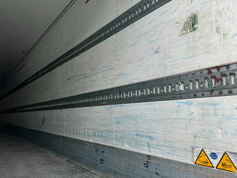 Schmitz Cargobull THERMO KING SLXE200 BPW AXLE - Полуприцеп-рефрижератор: фото 5 Schmitz Cargobull THERMO KING SLXE200 BPW AXLE - Полуприцеп-рефрижератор: фото 5