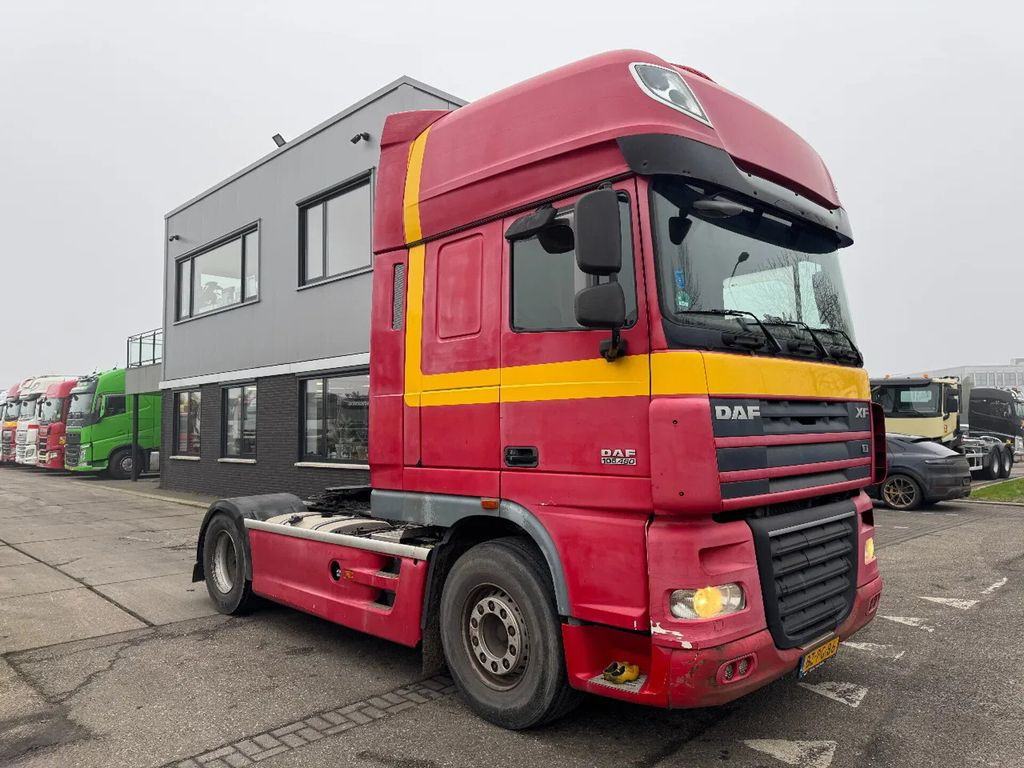 DAF XF 105.460 4X2 - EURO 5 + FULL SPOILER + NL TRUC - Тягач: фото 3 DAF XF 105.460 4X2 - EURO 5 + FULL SPOILER + NL TRUC - Тягач: фото 3
