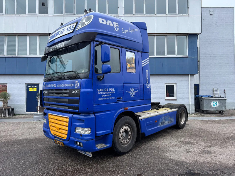 DAF XF 105.460 4X2 SKIRTS EURO 5 ONLY 770.446 KM HOLLAND TRUCK - Тягач: фото 1 DAF XF 105.460 4X2 SKIRTS EURO 5 ONLY 770.446 KM HOLLAND TRUCK - Тягач: фото 1