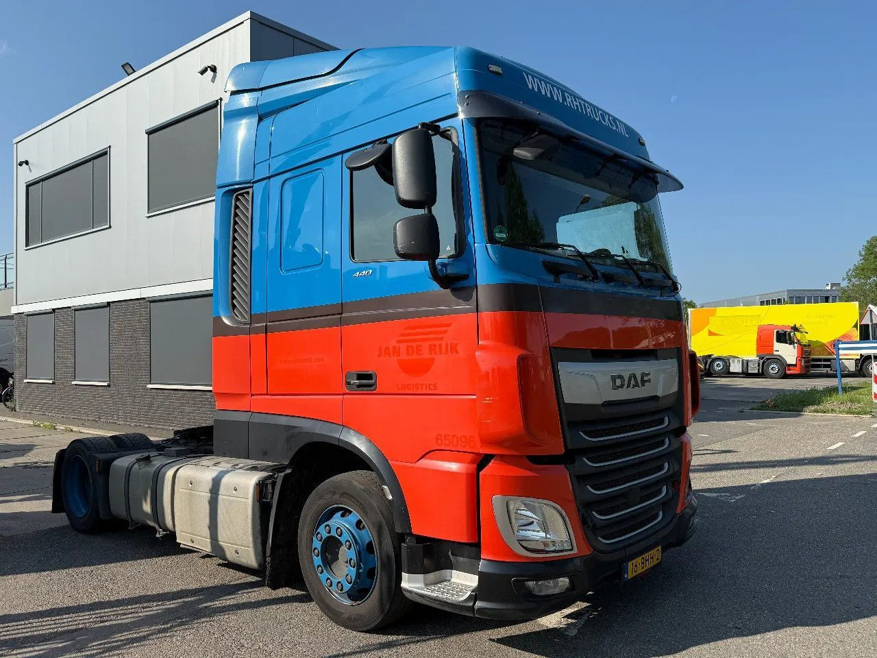 DAF XF 440 4X2 ENGINE RUNNING BUT TICKING! - Тягач: фото 5 DAF XF 440 4X2 ENGINE RUNNING BUT TICKING! - Тягач: фото 5
