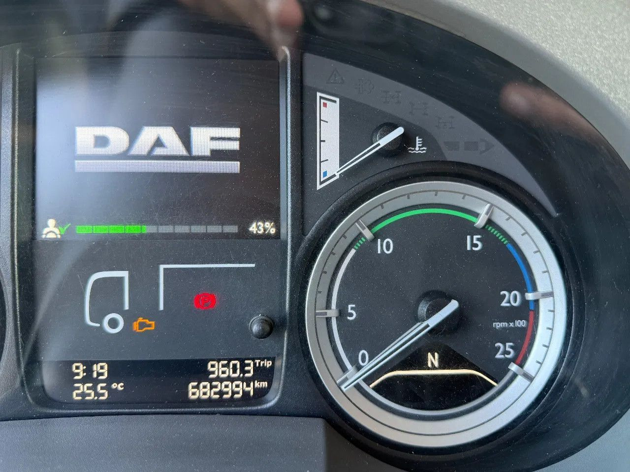 DAF XF 440 4X2 ENGINE RUNNING BUT TICKING! лизинг DAF XF 440 4X2 ENGINE RUNNING BUT TICKING!: фото 15