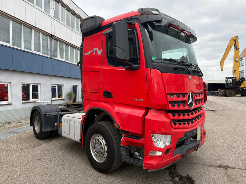 Mercedes-Benz Arocs 4X4 HYDRO DRIVE AN TIPPER HYDRAULIC - Тягач: фото 3 Mercedes-Benz Arocs 4X4 HYDRO DRIVE AN TIPPER HYDRAULIC - Тягач: фото 3