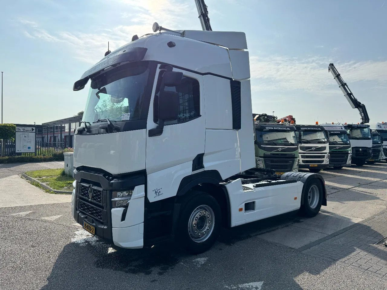 Renault T440 - 13-LITER ENGINE! - EURO 6 SKIRTS SPOILER - Тягач: фото 1 Renault T440 - 13-LITER ENGINE! - EURO 6 SKIRTS SPOILER - Тягач: фото 1