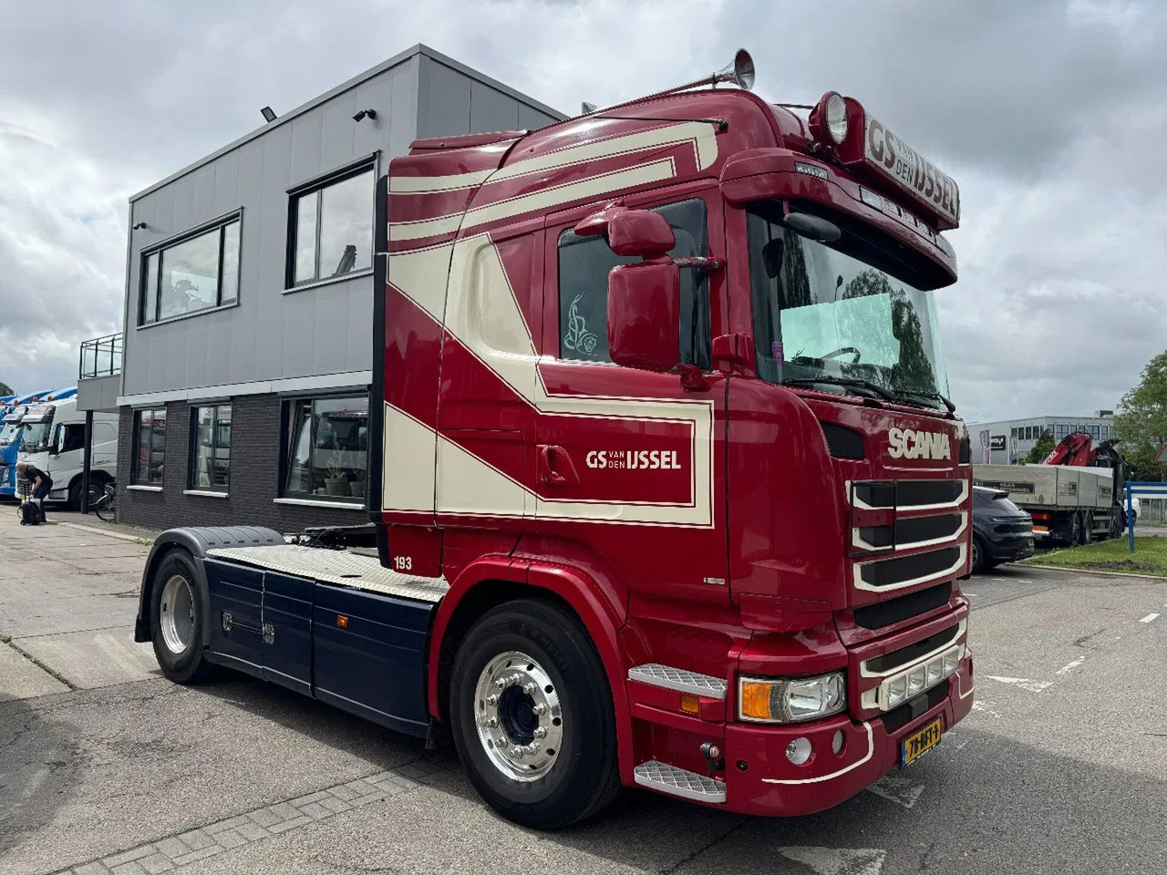 Scania R410 4X2 - EURO 6 + FULL SPOILER + TÜV 03-2026 - Тягач: фото 3 Scania R410 4X2 - EURO 6 + FULL SPOILER + TÜV 03-2026 - Тягач: фото 3