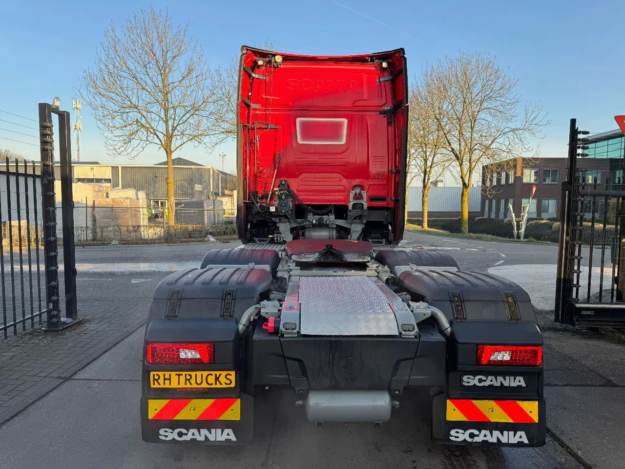 Scania S500 6X2 - EURO 6 + LIFT AXLE Scania S500 6X2 - EURO 6 + LIFT AXLE - Тягач: фото 5 Scania S500 6X2 - EURO 6 + LIFT AXLE Scania S500 6X2 - EURO 6 + LIFT AXLE - Тягач: фото 5