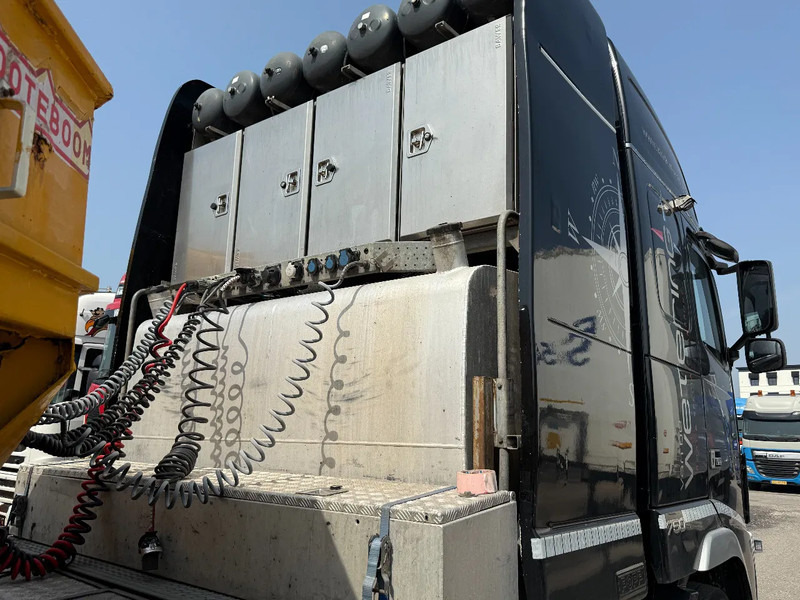 Volvo FH 16.750 8X4 - 160 TON + RETARDER - Тягач: фото 5 Volvo FH 16.750 8X4 - 160 TON + RETARDER - Тягач: фото 5