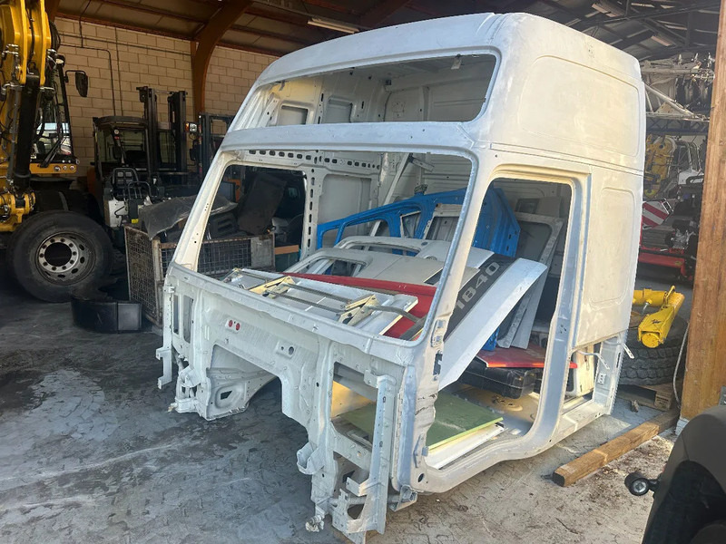 Volvo FH XL - Кабина и интерьер для Грузовиков: фото 1 Volvo FH XL - Кабина и интерьер для Грузовиков: фото 1