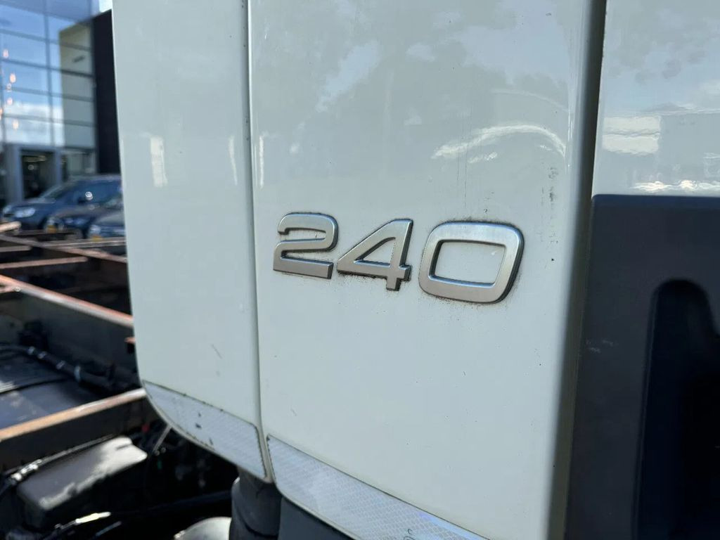 Volvo FL 240 4X2 - EURO 5 - TÜV 08-2025 - Грузовик-шасси: фото 5 Volvo FL 240 4X2 - EURO 5 - TÜV 08-2025 - Грузовик-шасси: фото 5