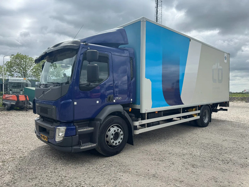Volvo FL 250 4X2 3 UNITS CARGO LOCK + DHOLLANDIA LIFT TÜV TILL 03-2026 - Грузовик с закрытым кузовом: фото 5 Volvo FL 250 4X2 3 UNITS CARGO LOCK + DHOLLANDIA LIFT TÜV TILL 03-2026 - Грузовик с закрытым кузовом: фото 5