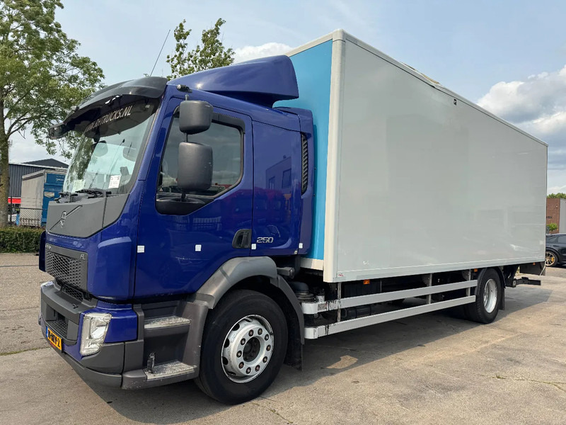 Volvo FL 250 4X2 - EURO 6 + DHOLLANDIA LIFT + TÜV 05-2026 - Грузовик с закрытым кузовом: фото 2 Volvo FL 250 4X2 - EURO 6 + DHOLLANDIA LIFT + TÜV 05-2026 - Грузовик с закрытым кузовом: фото 2