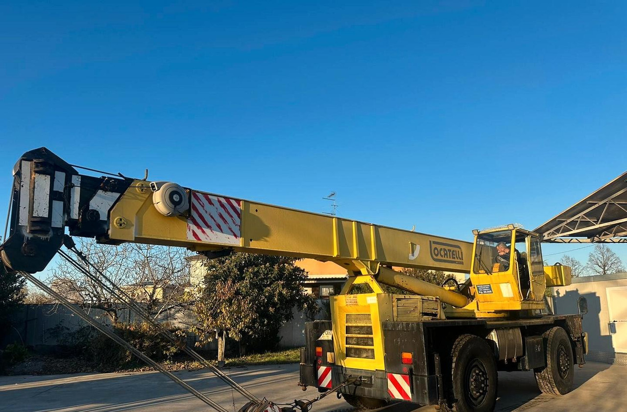 Autogru Locatelli 30 ton - Кран: фото 2 Autogru Locatelli 30 ton - Кран: фото 2