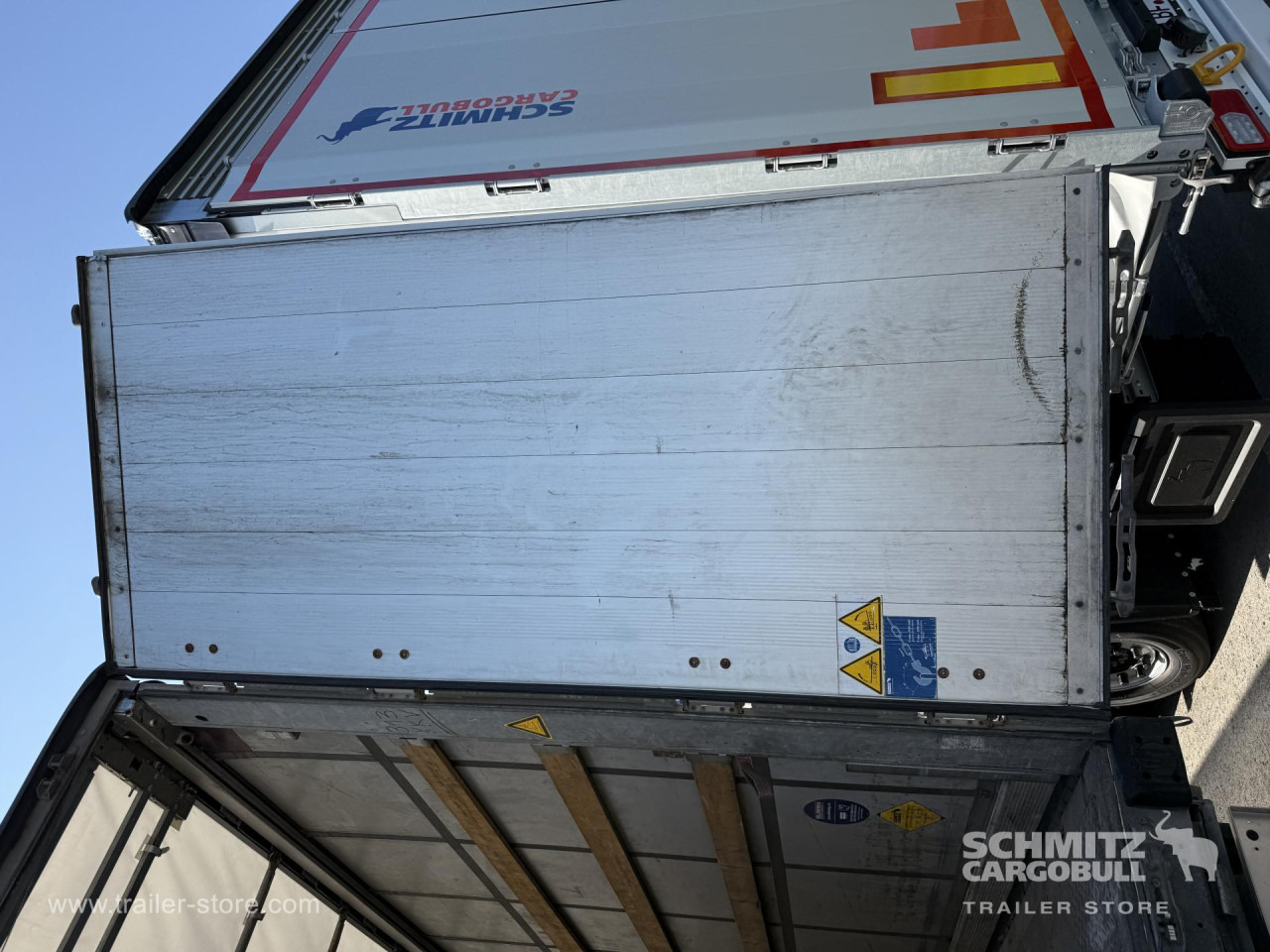 SCHMITZ Curtainsider Standard - Тентованный полуприцеп: фото 3 SCHMITZ Curtainsider Standard - Тентованный полуприцеп: фото 3