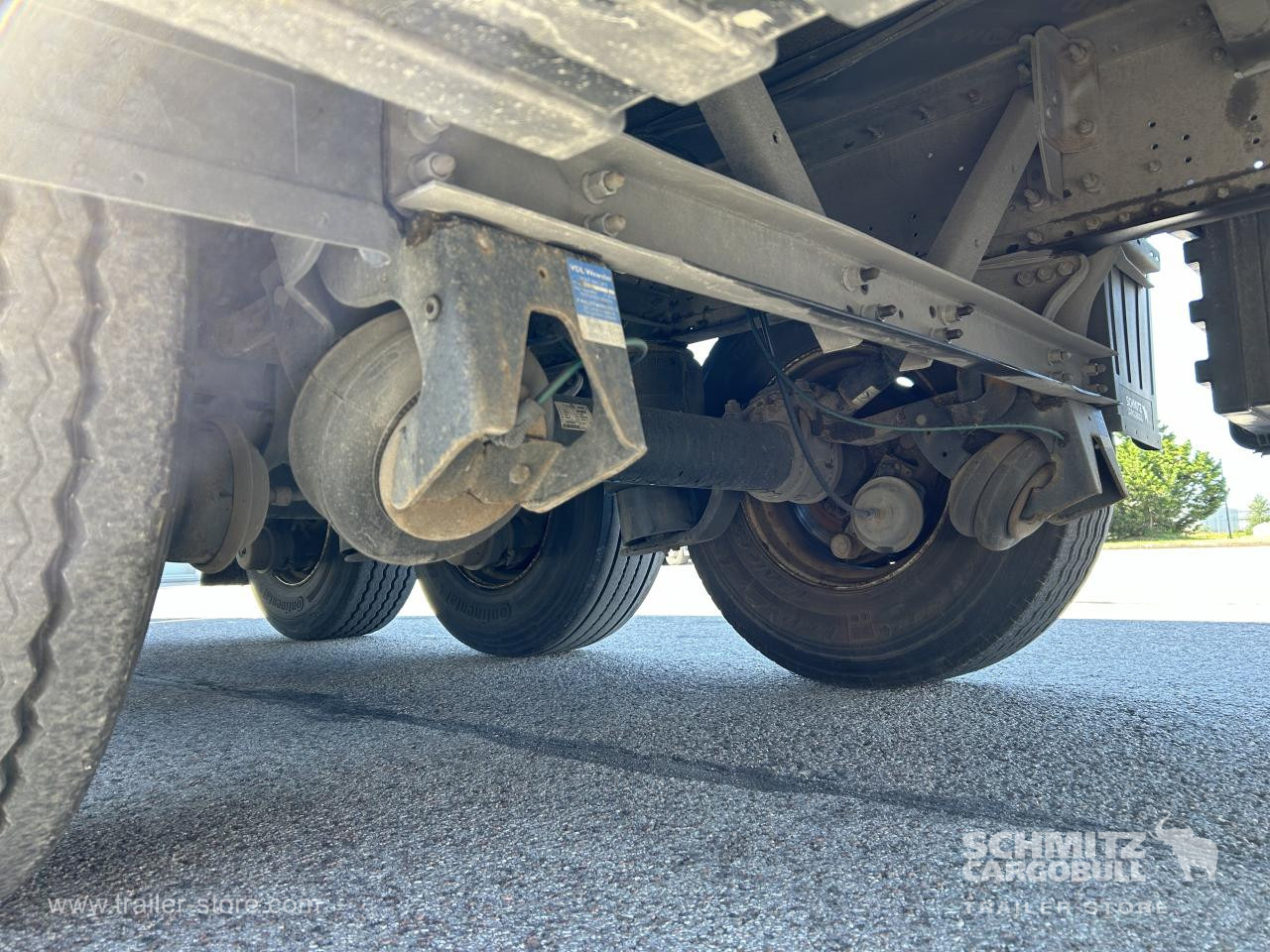 SCHMITZ Curtainsider Standard - Тентованный полуприцеп: фото 3 SCHMITZ Curtainsider Standard - Тентованный полуприцеп: фото 3