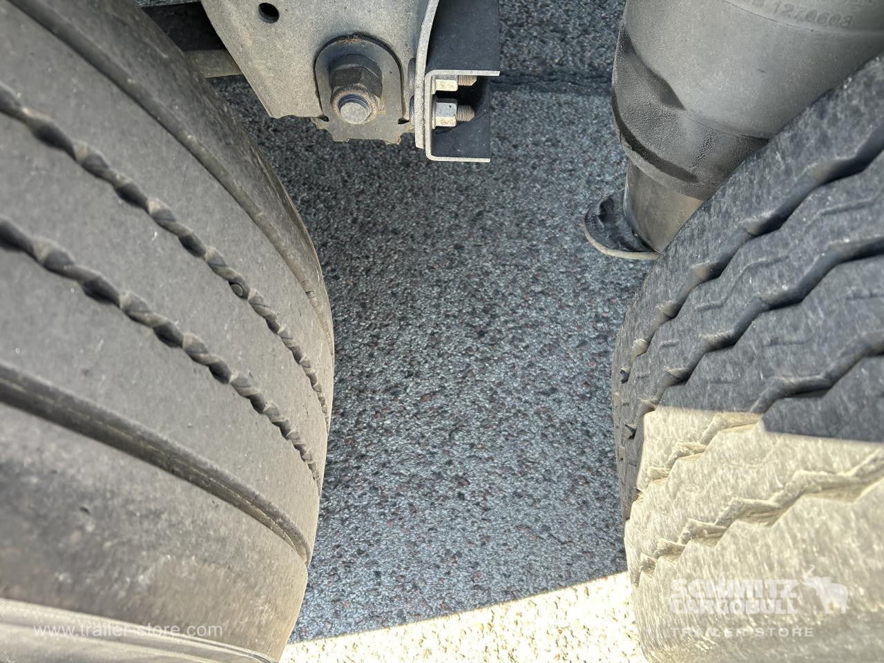 SCHMITZ Curtainsider Standard - Тентованный полуприцеп: фото 5 SCHMITZ Curtainsider Standard - Тентованный полуприцеп: фото 5