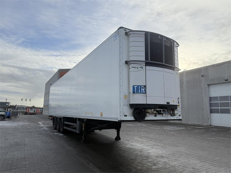 Schmitz Cargobull 33 pl. Dobbelt compartment - Полуприцеп-рефрижератор: фото 3 Schmitz Cargobull 33 pl. Dobbelt compartment - Полуприцеп-рефрижератор: фото 3