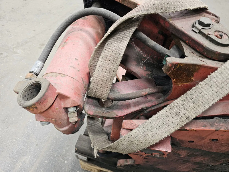 Auramo RA-30RJ-15 - Грейфер: фото 5 Auramo RA-30RJ-15 - Грейфер: фото 5