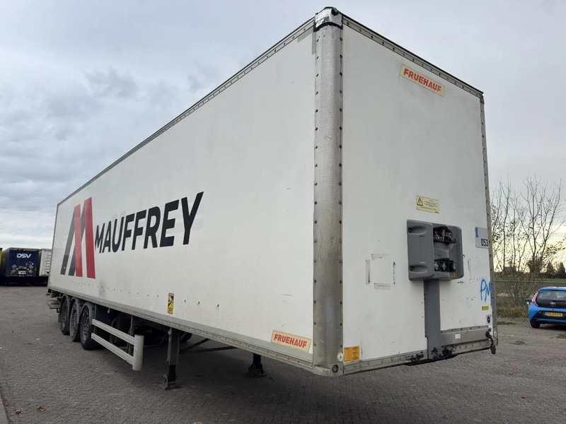 Fruehauf FST4 - Полуприцеп-фургон: фото 3 Fruehauf FST4 - Полуприцеп-фургон: фото 3