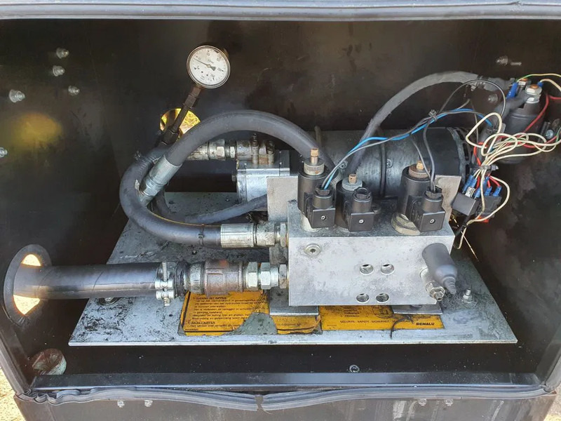 Самосвальный полуприцеп General Trailer STEELSPRING - Drum + Hydraulic unit - 57m3: фото 12