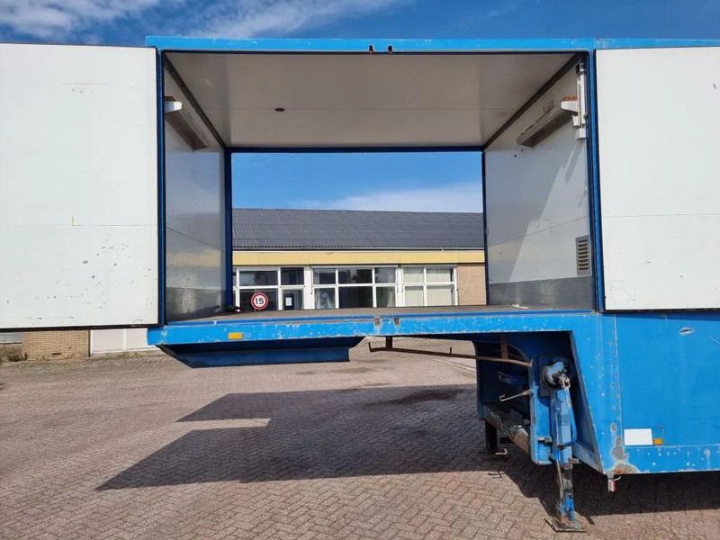 Groenewegen Podiumtrailer - Полуприцеп-фургон: фото 4 Groenewegen Podiumtrailer - Полуприцеп-фургон: фото 4