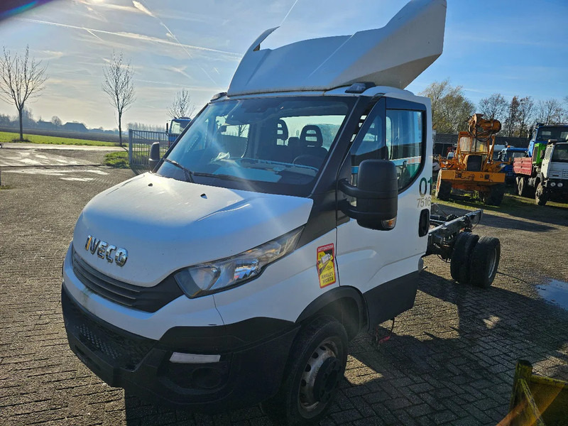 Iveco Daily IS70C12BA - Грузовик-шасси: фото 1 Iveco Daily IS70C12BA - Грузовик-шасси: фото 1