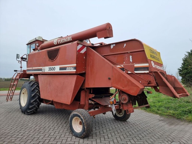 Зерноуборочный комбайн Laverda 3500: фото 7 Зерноуборочный комбайн Laverda 3500: фото 7