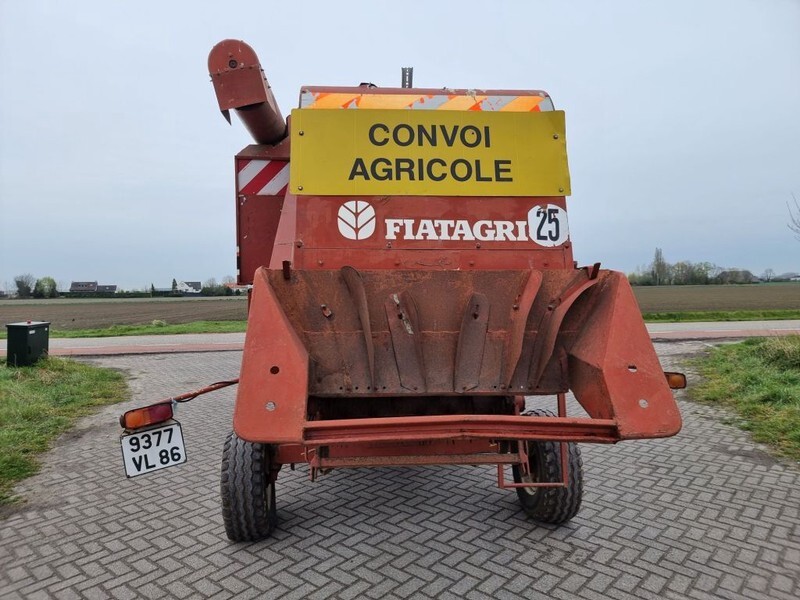 Зерноуборочный комбайн Laverda 3500: фото 6 Зерноуборочный комбайн Laverda 3500: фото 6