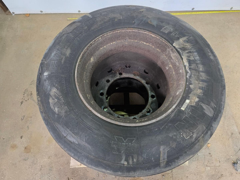 Michelin 445/45 R19.5 - Шина: фото 4 Michelin 445/45 R19.5 - Шина: фото 4