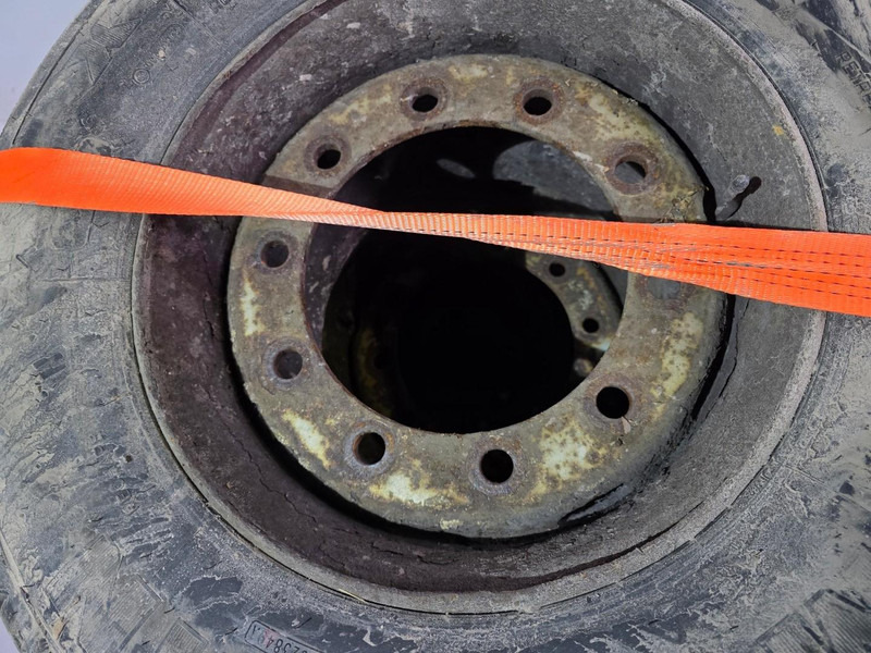 Michelin 445/45 R19.5 - Шина: фото 5 Michelin 445/45 R19.5 - Шина: фото 5