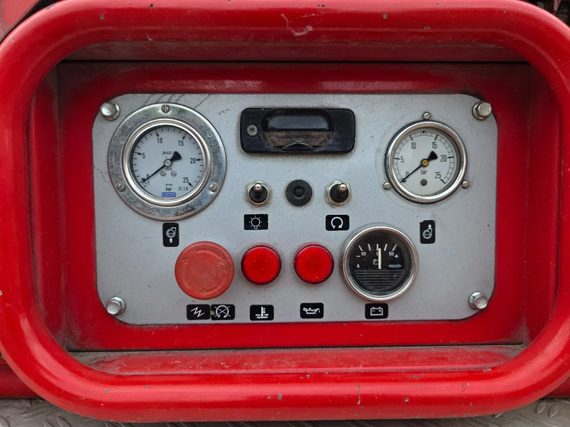 Пожарная машина Renault Midliner 210 M210 - 40BCA230: фото 17 Пожарная машина Renault Midliner 210 M210 - 40BCA230: фото 17