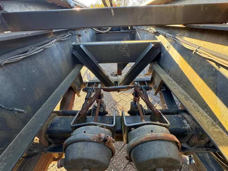 Полуприцеп бортовой/ Платформа Robuste Kaiser R2102P2C: фото 17