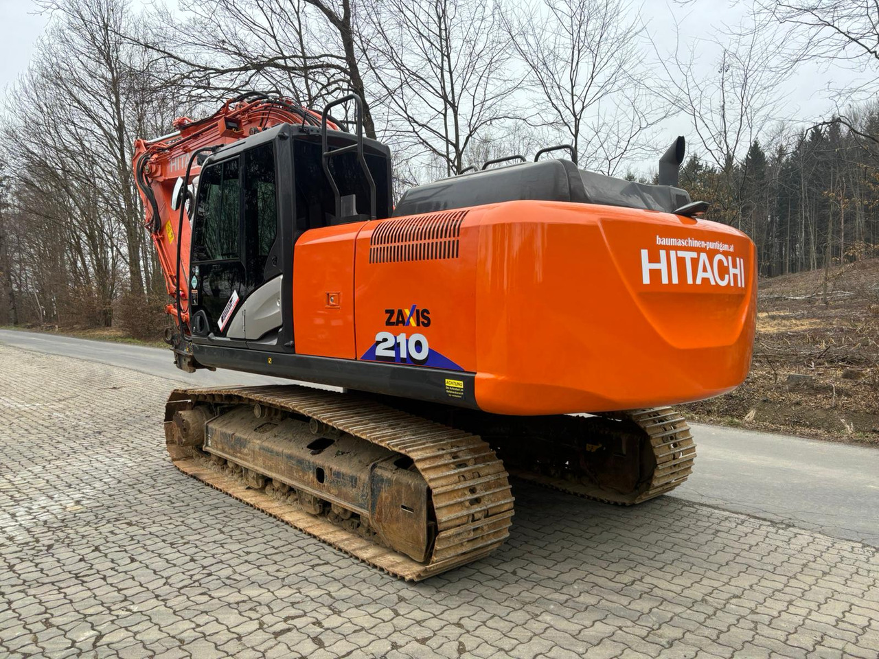 HITACHI ZX 210-6 - Гусеничный экскаватор: фото 5 HITACHI ZX 210-6 - Гусеничный экскаватор: фото 5