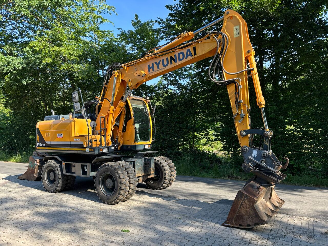HYUNDAI R 140 W-9A - Колёсный экскаватор: фото 4 HYUNDAI R 140 W-9A - Колёсный экскаватор: фото 4