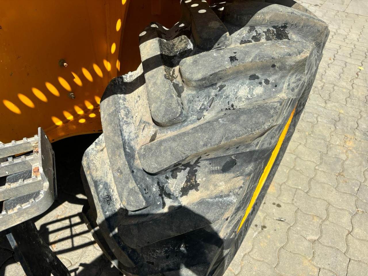 Внедорожный самосвал JCB 6 ST: фото 10