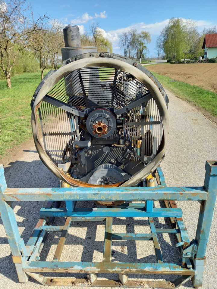 KOMATSU S6D125E-2 - Двигатель для Бульдозеров: фото 2 KOMATSU S6D125E-2 - Двигатель для Бульдозеров: фото 2