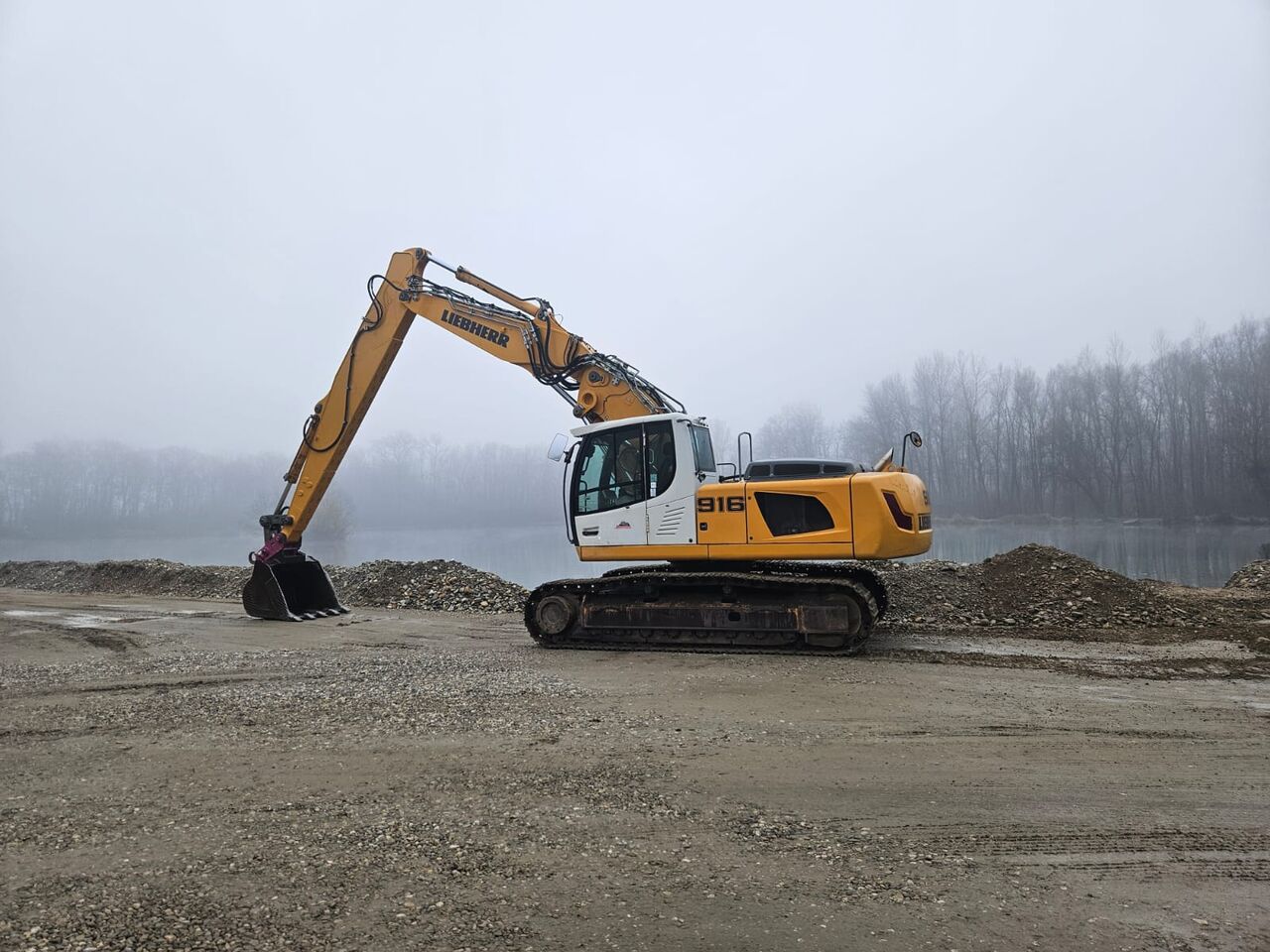 LIEBHERR R 916 LC Litronic - Long Reach multi-user - Экскаватор с длинной стрелой: фото 1 LIEBHERR R 916 LC Litronic - Long Reach multi-user - Экскаватор с длинной стрелой: фото 1