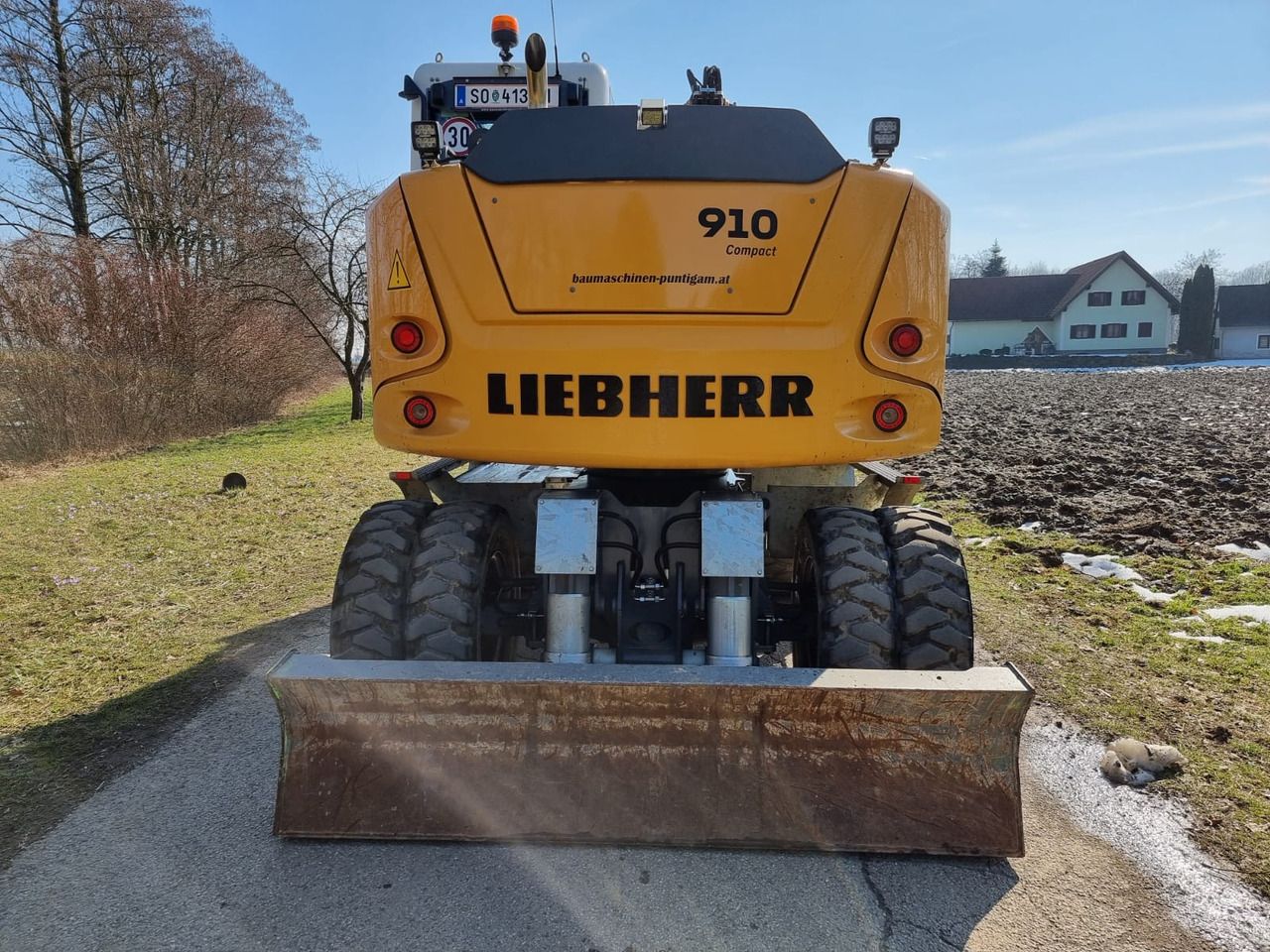 Liebherr A 910 Compact Litronic - Колёсный экскаватор: фото 5 Liebherr A 910 Compact Litronic - Колёсный экскаватор: фото 5