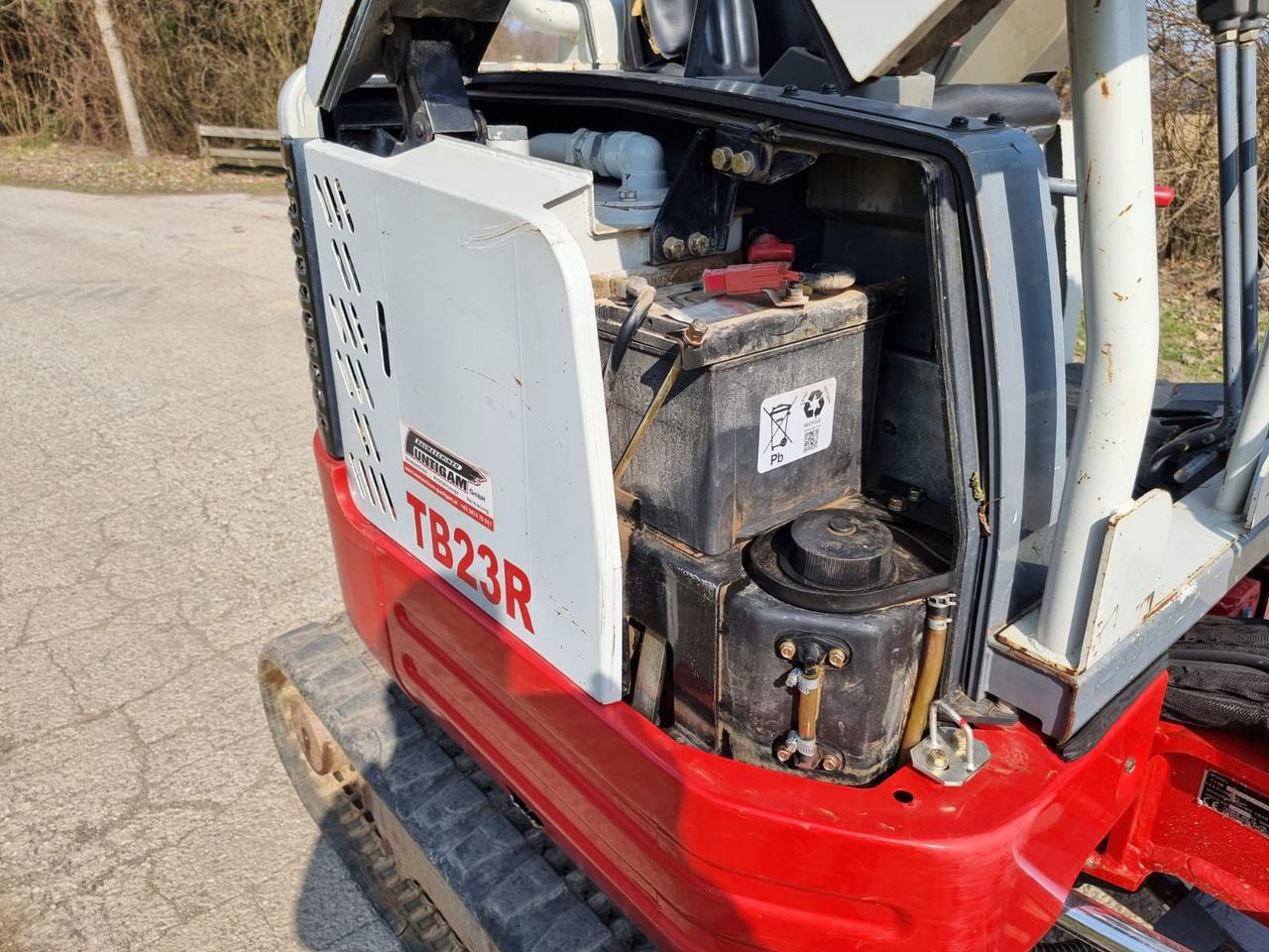 Мини-экскаватор TAKEUCHI TB 23 R: фото 11 Мини-экскаватор TAKEUCHI TB 23 R: фото 11