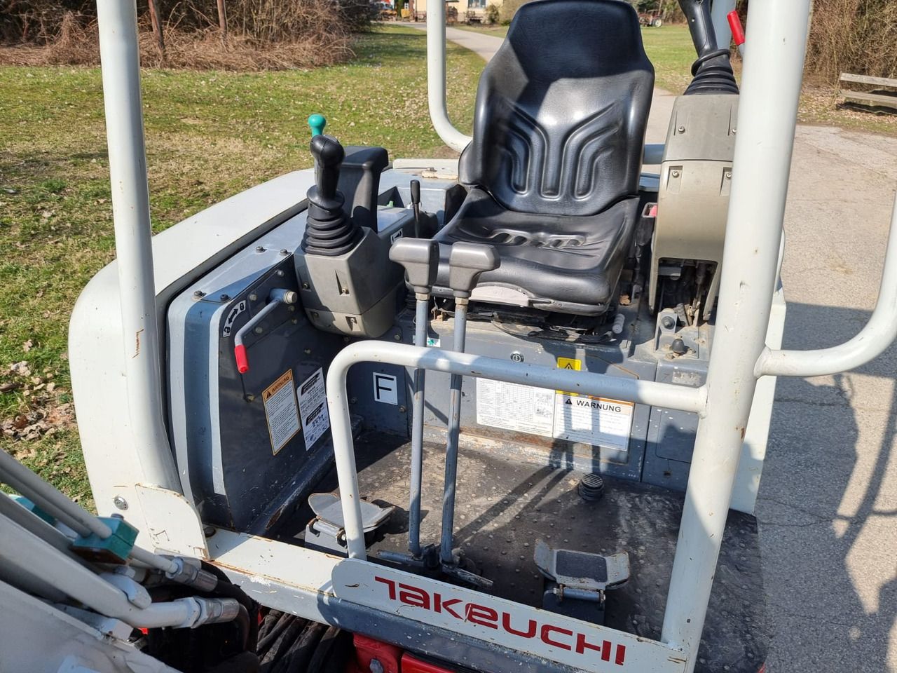 Мини-экскаватор TAKEUCHI TB 23 R: фото 14 Мини-экскаватор TAKEUCHI TB 23 R: фото 14