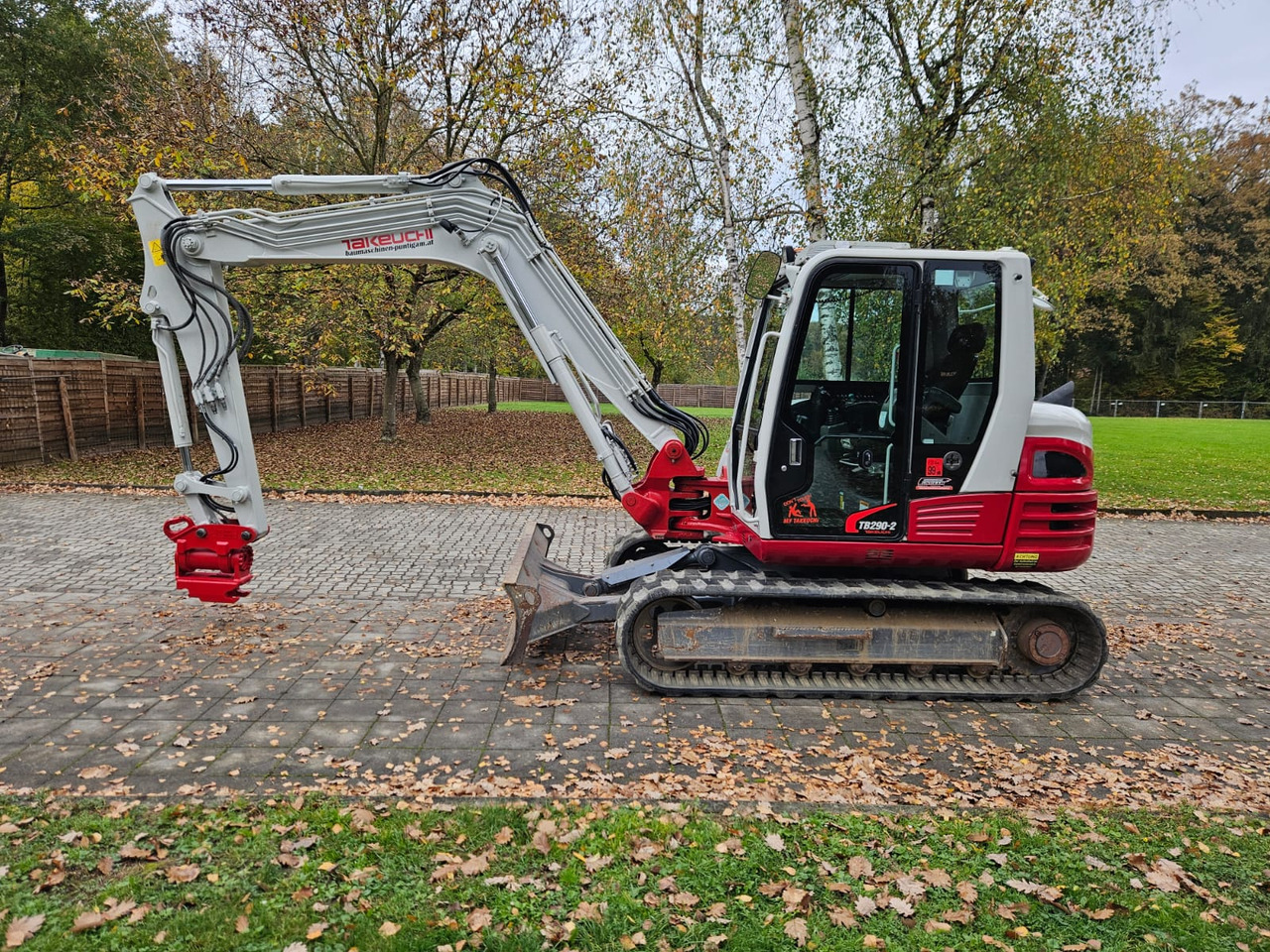 TAKEUCHI TB 290-2 - Мини-экскаватор: фото 1 TAKEUCHI TB 290-2 - Мини-экскаватор: фото 1