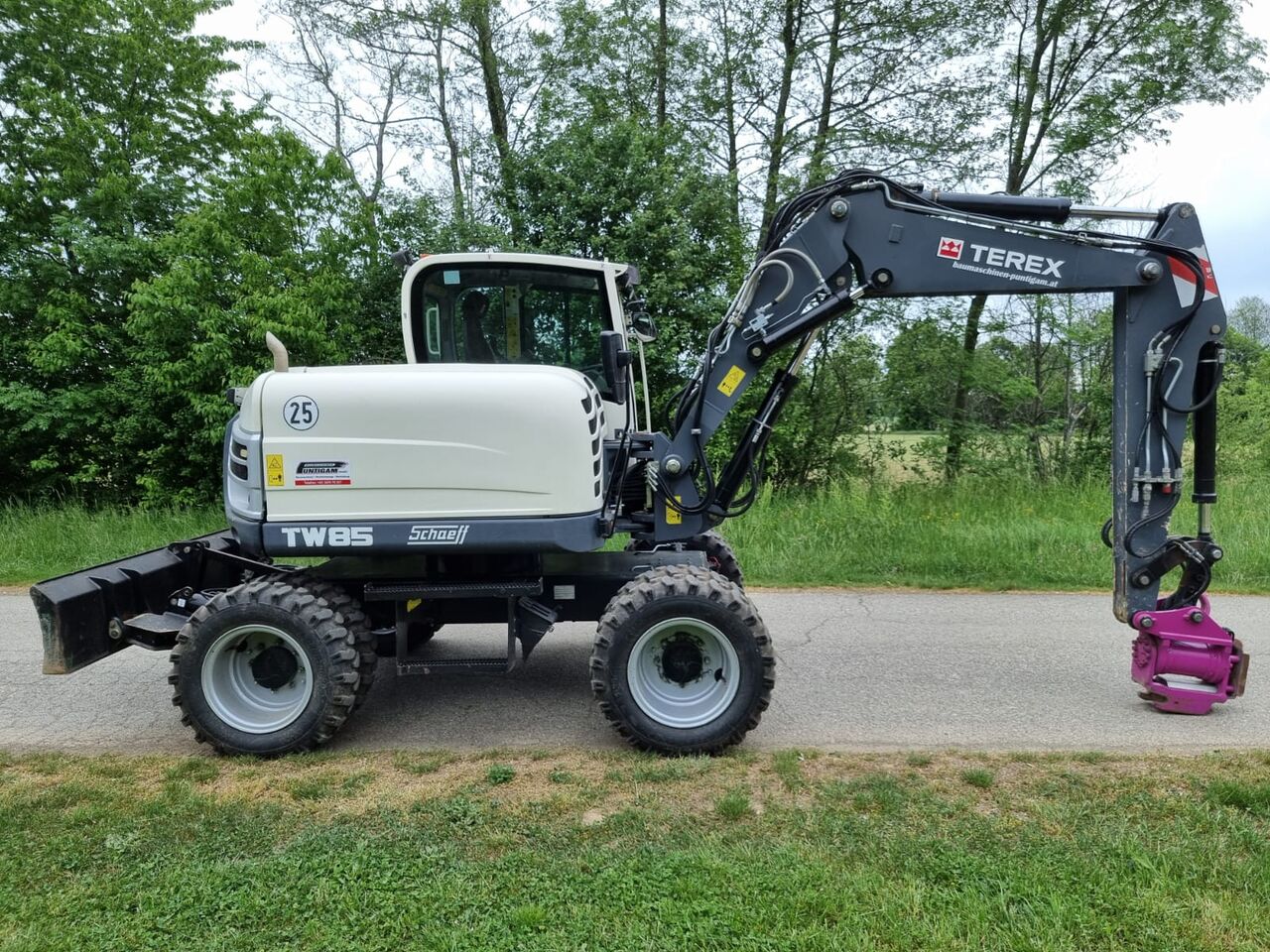 TEREX TW 85 - Колёсный экскаватор: фото 2 TEREX TW 85 - Колёсный экскаватор: фото 2