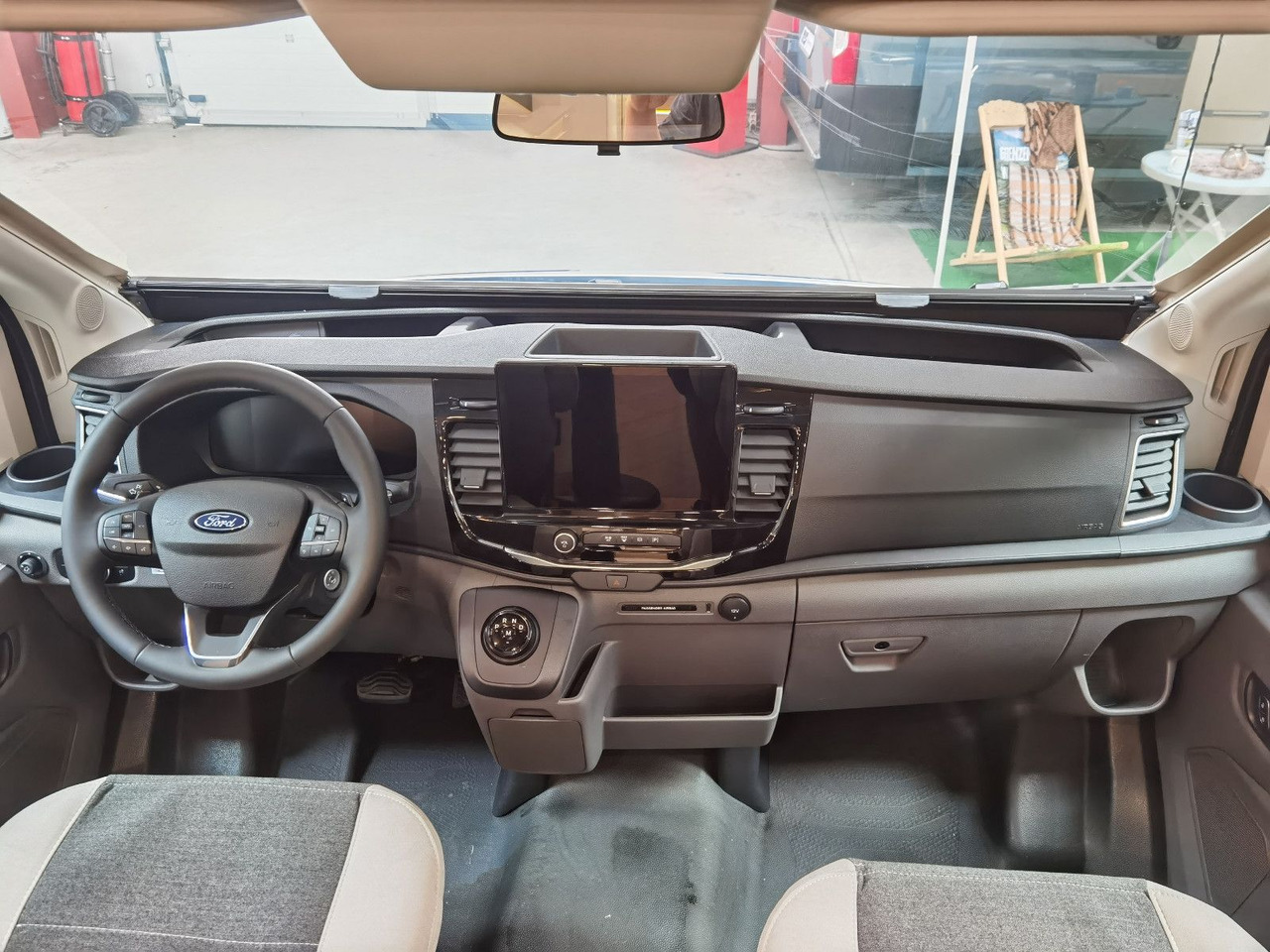 Chausson 640 TITANIUM / -2026- / 165PS-8G. / XXL- HUBBETT - Полуинтегрированный автодом: фото 5 Chausson 640 TITANIUM / -2026- / 165PS-8G. / XXL- HUBBETT - Полуинтегрированный автодом: фото 5